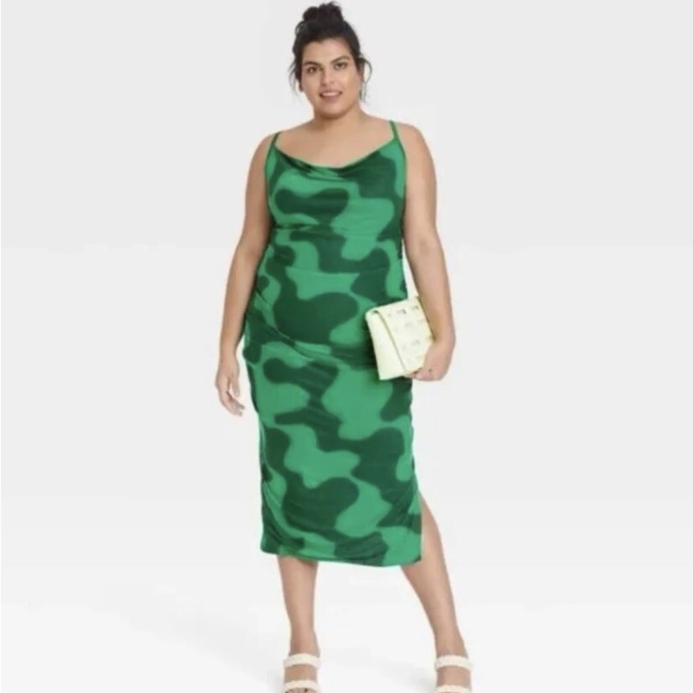 Ava & Viv Plus Size 4X (28/30) Green Patterned Midi Dress